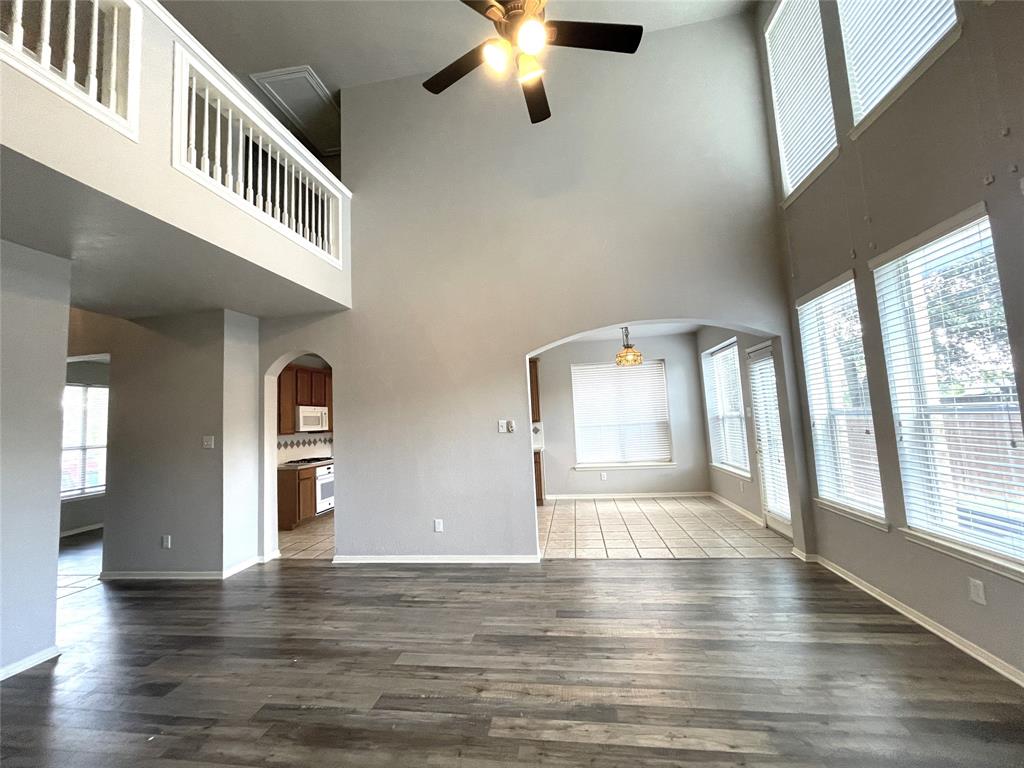 2509 Cross Haven Drive Property Photo 3