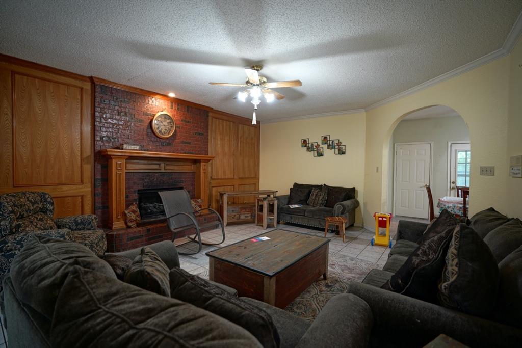 728 Violet Court Property Photo 7