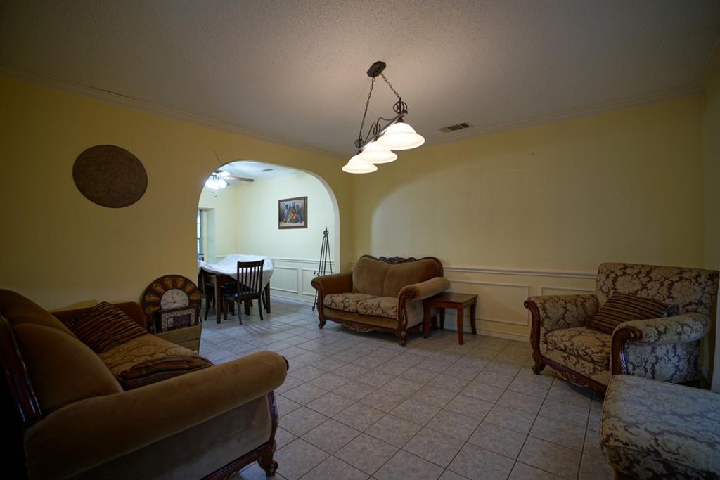 728 Violet Court Property Photo 11