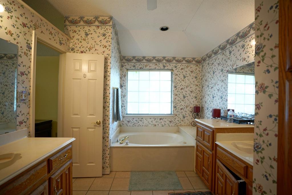 728 Violet Court Property Photo 18