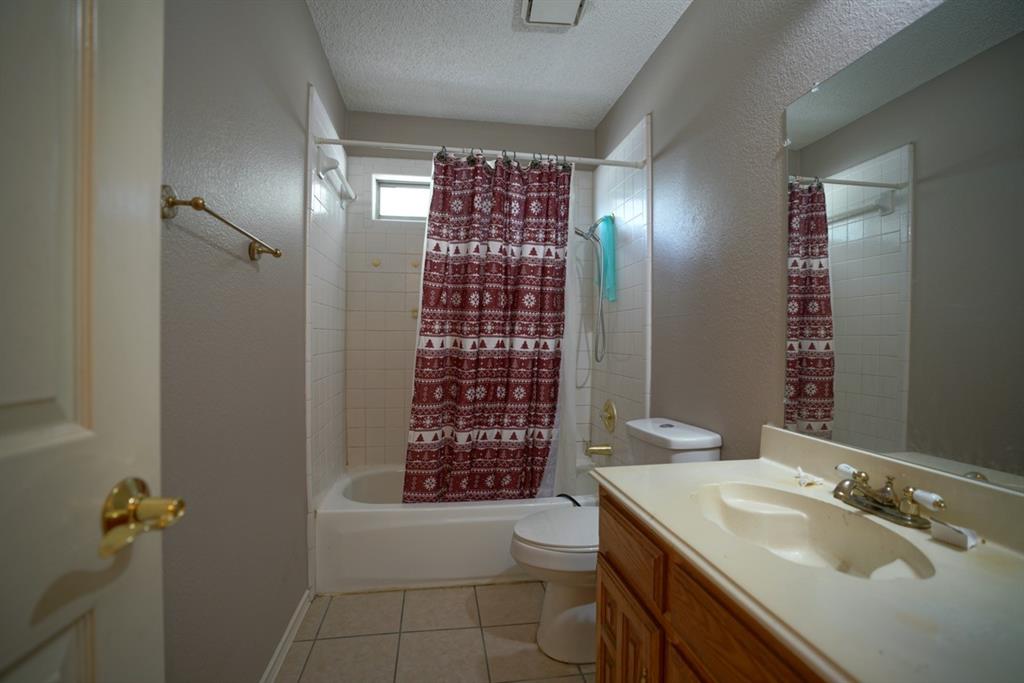 728 Violet Court Property Photo 23