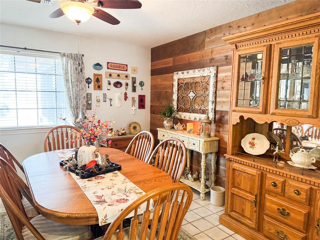 801 Highway 2214 Property Photo 10