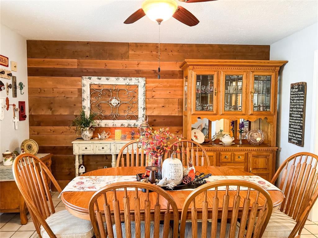 801 Highway 2214 Property Photo 11