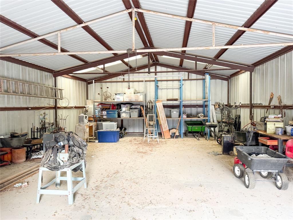 801 Highway 2214 Property Photo 36