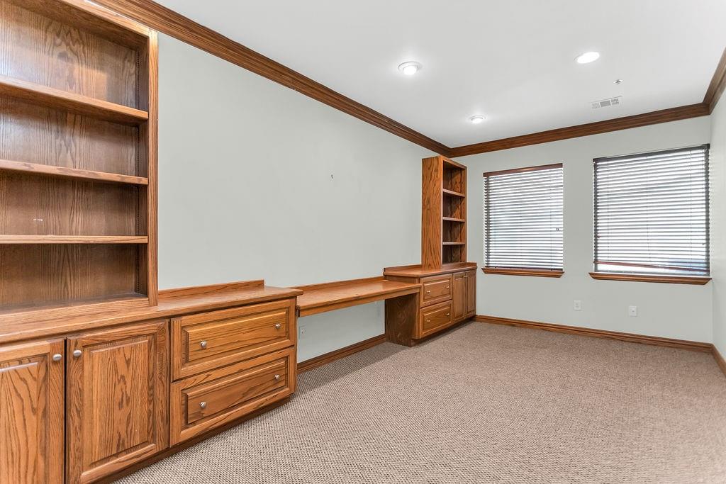 5212 Village Creek Dr Drive B Property Photo 21
