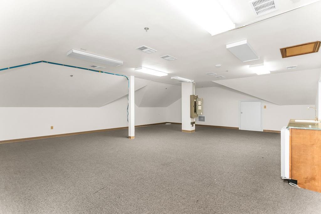 5212 Village Creek Dr Drive B Property Photo 23