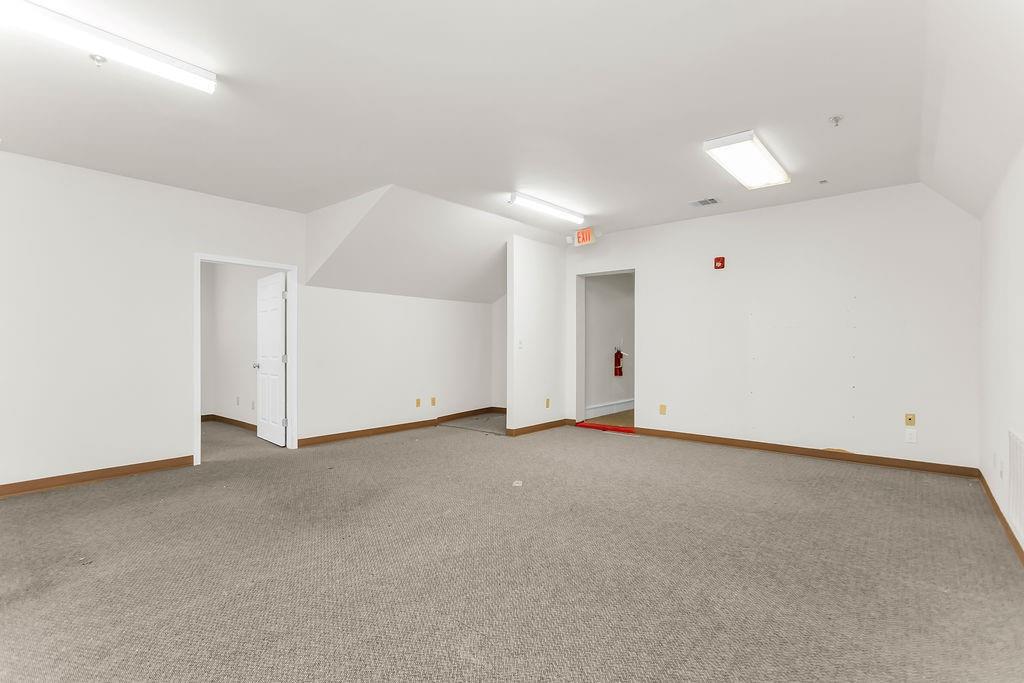5212 Village Creek Dr Drive B Property Photo 25