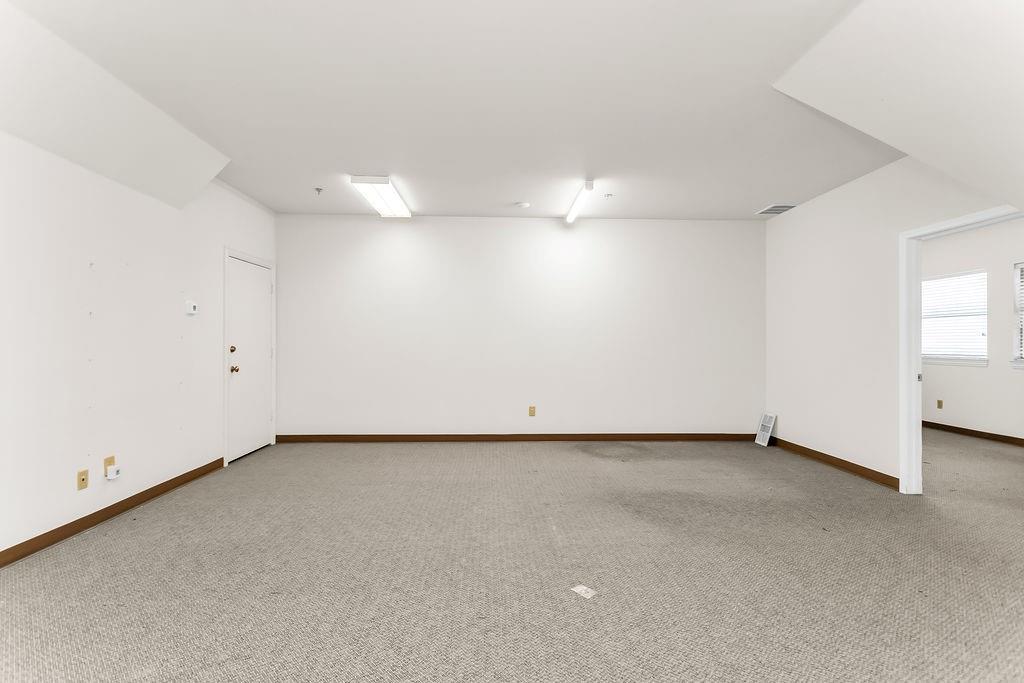 5212 Village Creek Dr Drive B Property Photo 26