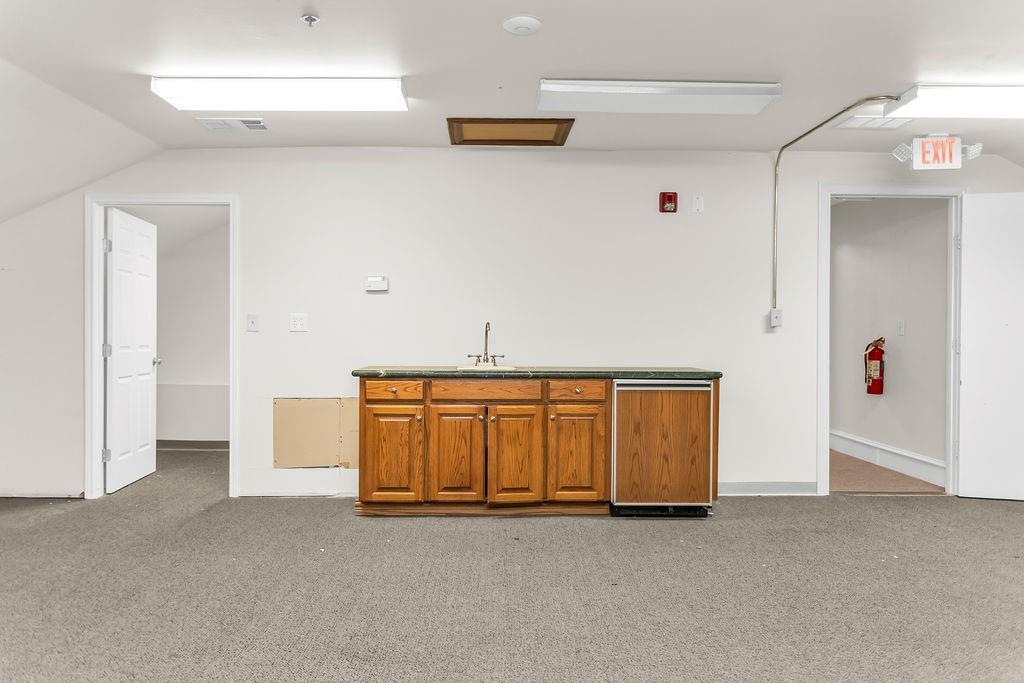 5212 Village Creek Dr Drive B Property Photo 29