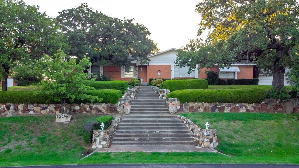 1604 N Haven Drive Property Photo 1