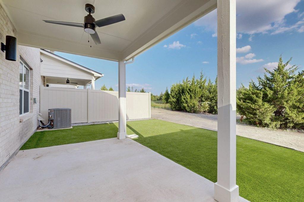 1626 Governors Boulevard Property Photo 6