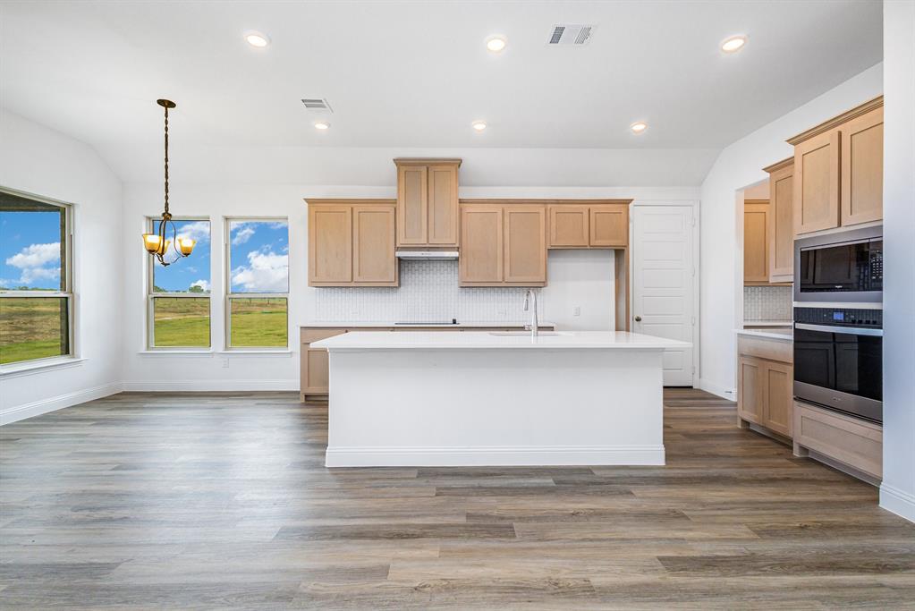 6044 Mango Property Photo 24