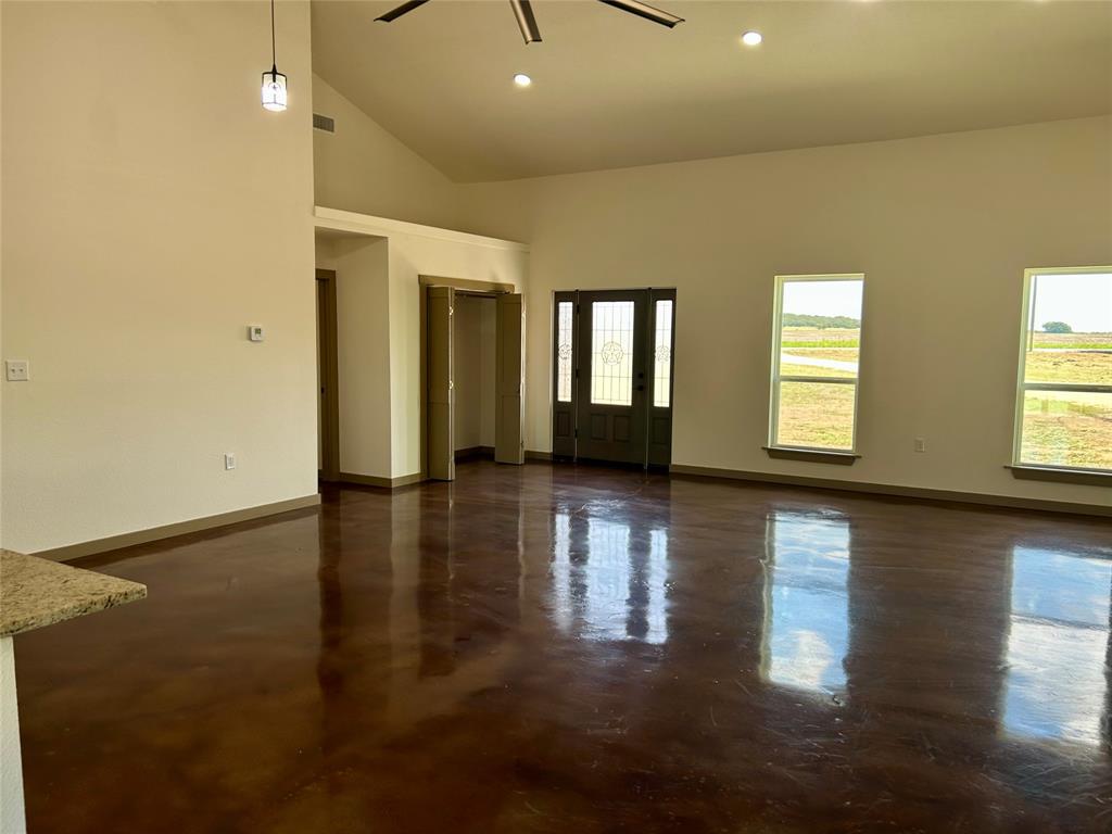 231 Hcr 1206 Property Photo 2