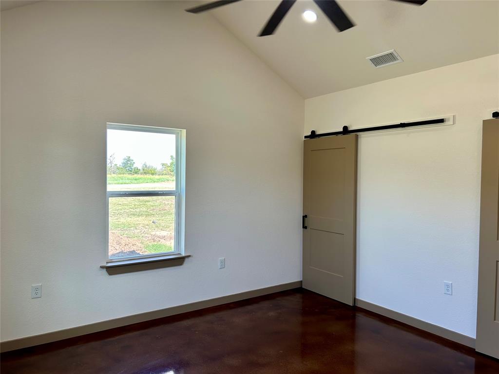 231 Hcr 1206 Property Photo 6