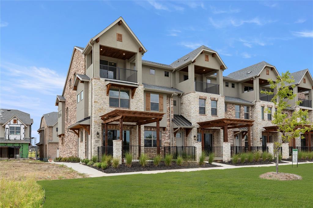 1217 Armstrong Property Photo 1