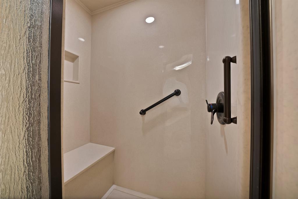 1220 Woodland Park Drive Property Photo 28