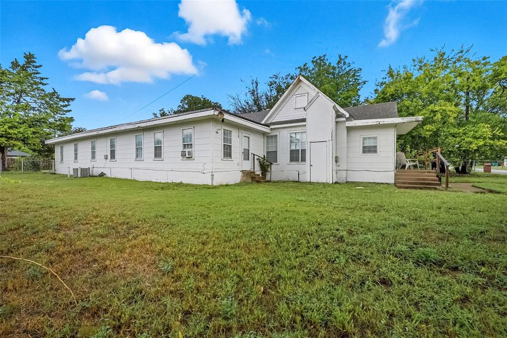 620 S Charles Street Property Photo 1