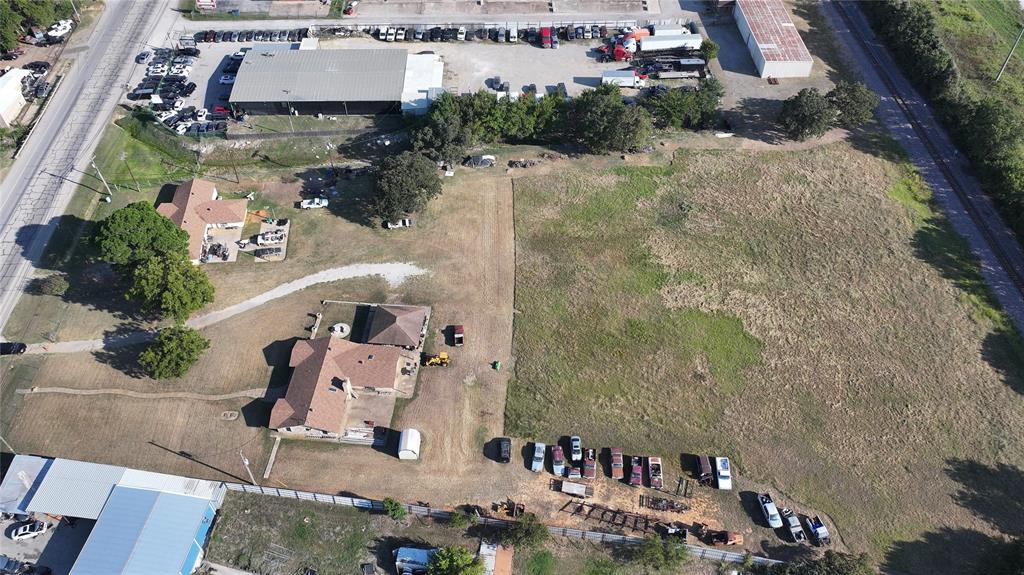7940 Mansfield Highway Property Photo 4