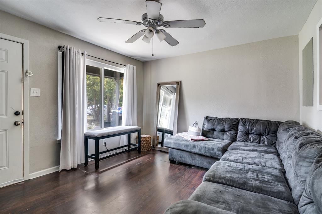 1309 Woodcrest Drive Property Photo 4