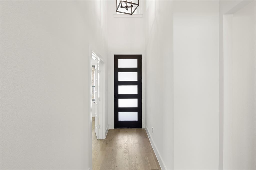 5701 Burford Lane Property Photo 3