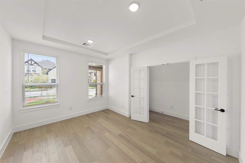 5701 Burford Lane Property Photo 4