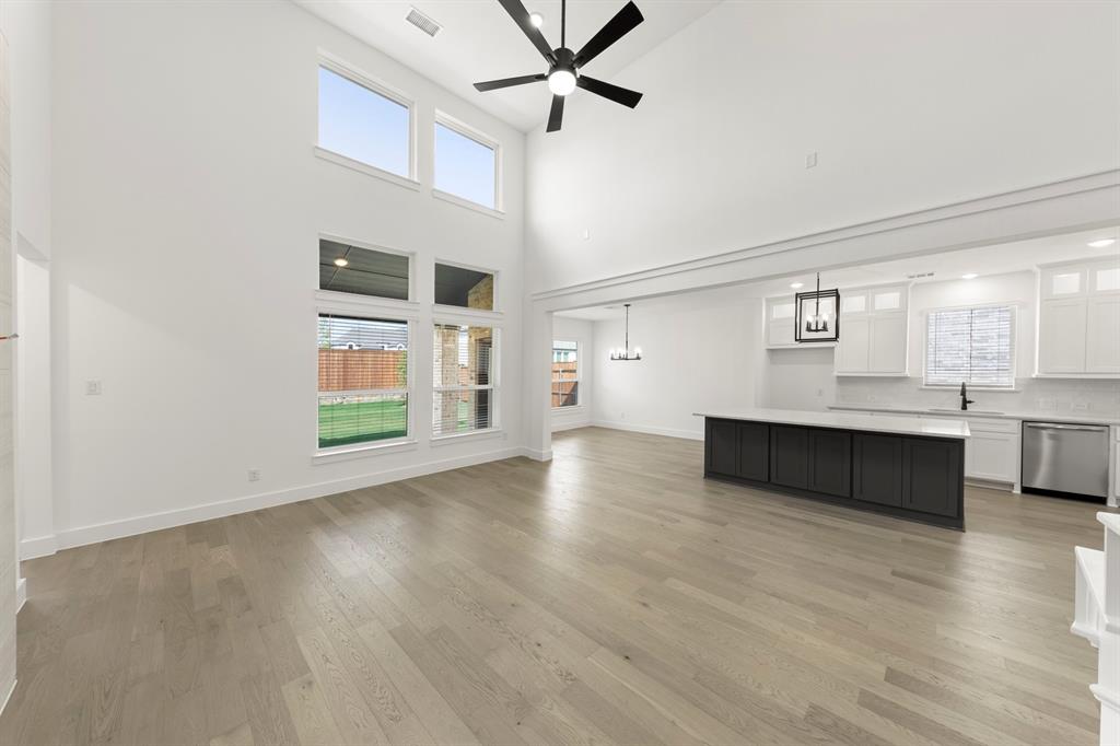 5701 Burford Lane Property Photo 5