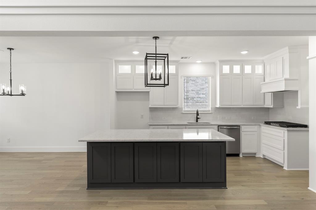 5701 Burford Lane Property Photo 8