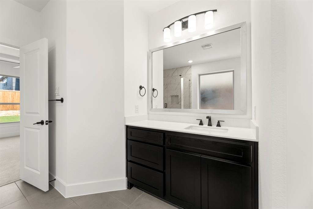 5513 Burford Property Photo 19