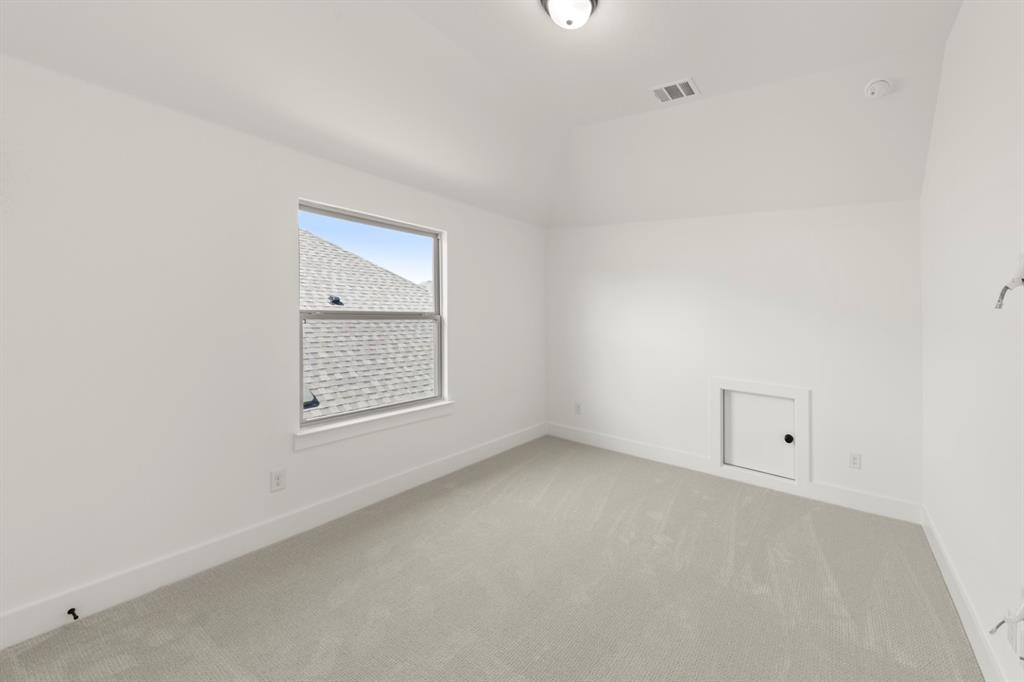 5513 Burford Property Photo 23