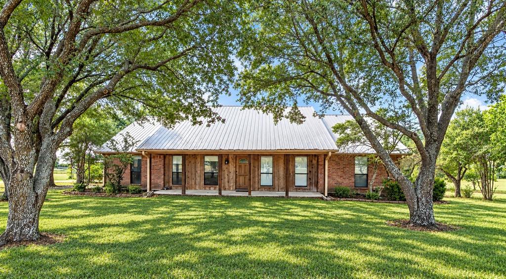 1194 Cedar Lane Property Photo 1