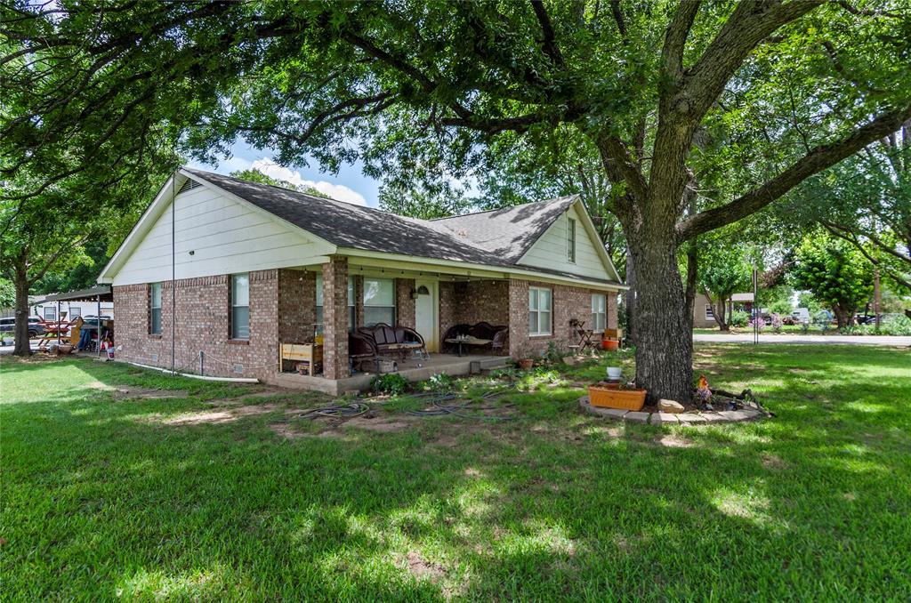 102 N Mesquite Street Property Photo 2