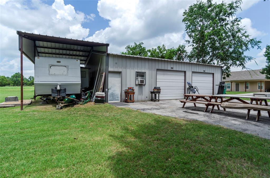 102 N Mesquite Street Property Photo 3