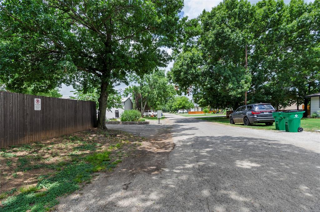 102 N Mesquite Street Property Photo 6