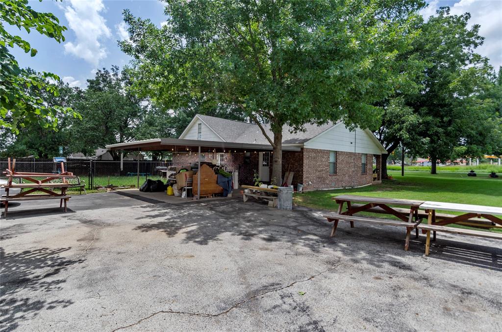 102 N Mesquite Street Property Photo 7