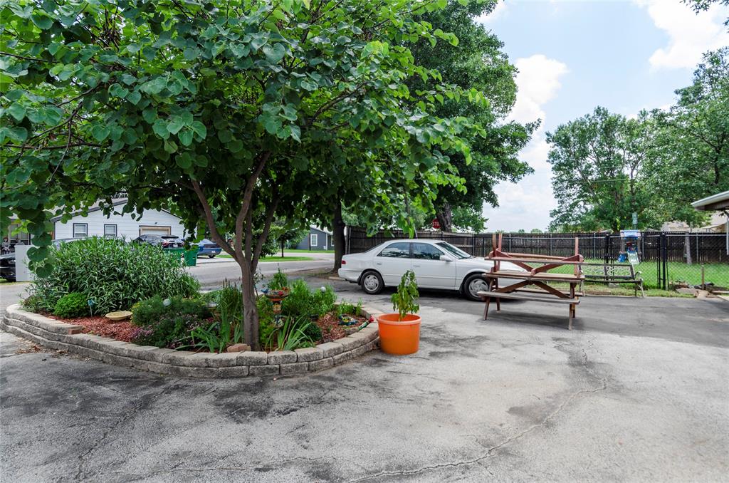 102 N Mesquite Street Property Photo 8