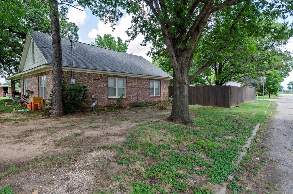 102 N Mesquite Street Property Photo 9