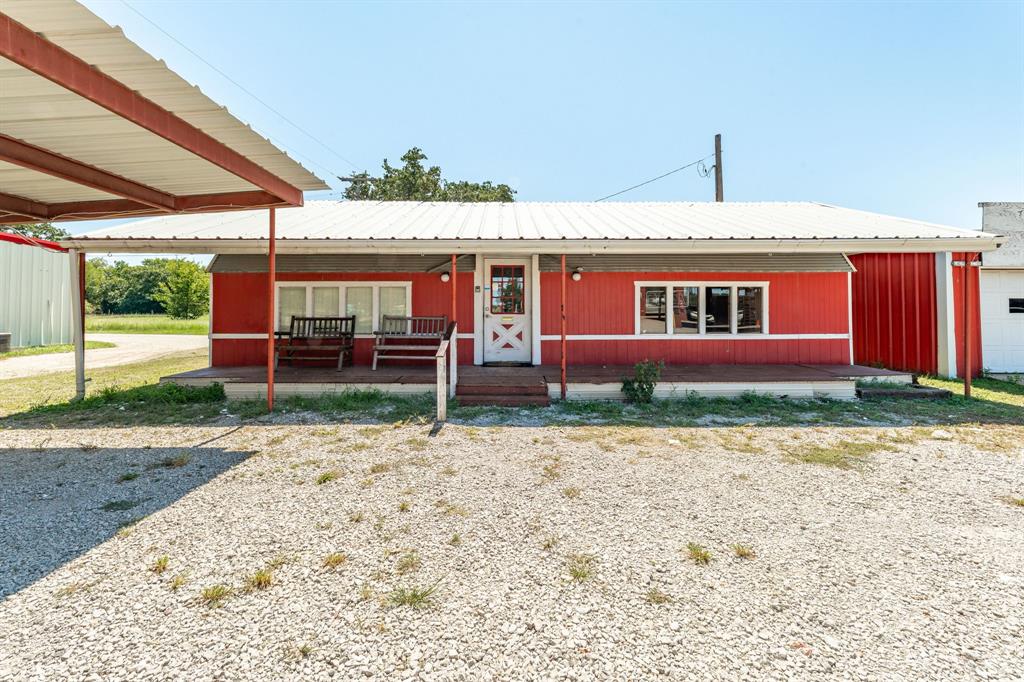 929 E Main Street Property Photo 10