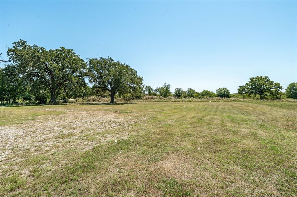 929 E Main Street Property Photo 16