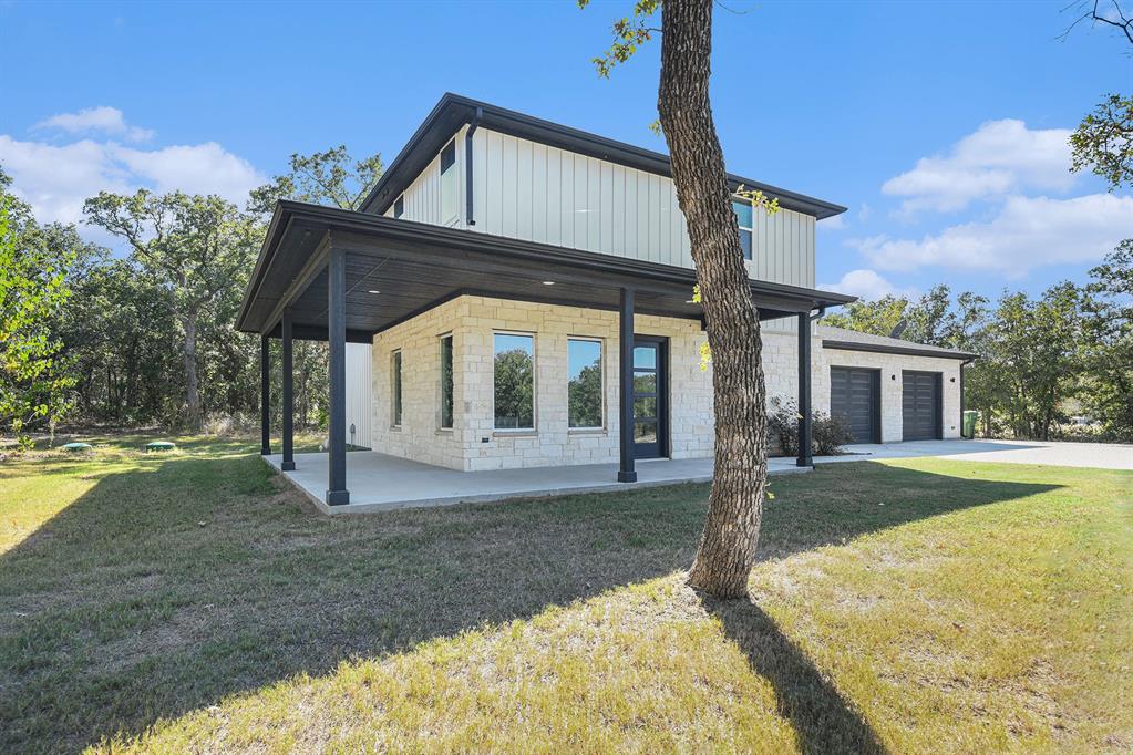 811 County Road 3451 Property Photo 1