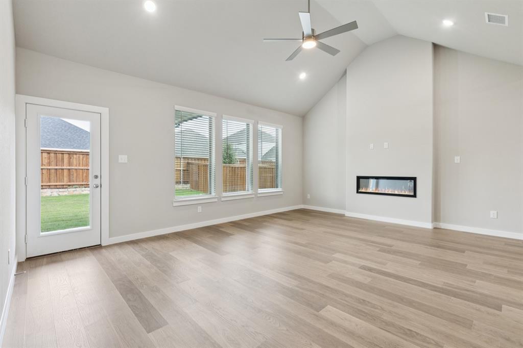 1111 Sunward Road Property Photo 14