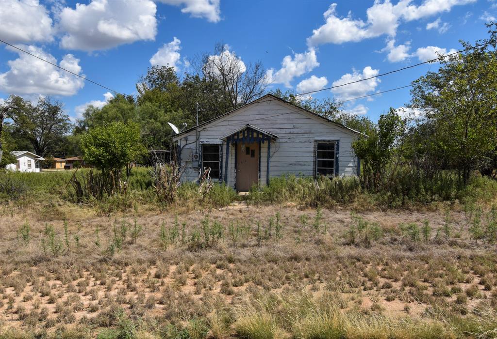 1101 S Plum Property Photo 1