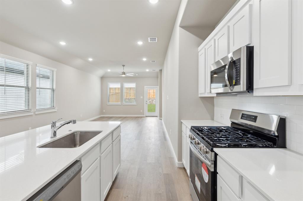 3906 Sandstone Drive Property Photo 5