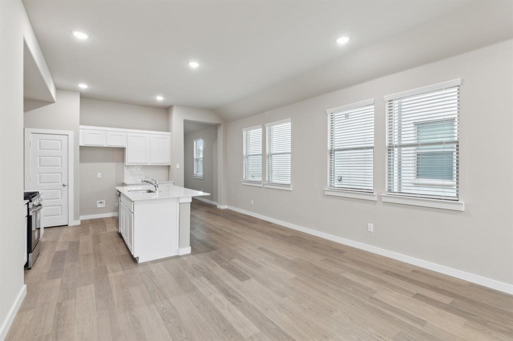 3906 Sandstone Drive Property Photo 12