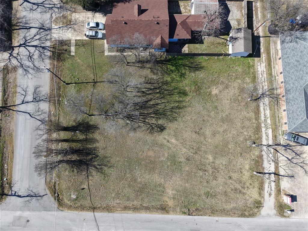 426 Dallas Street Property Photo 2