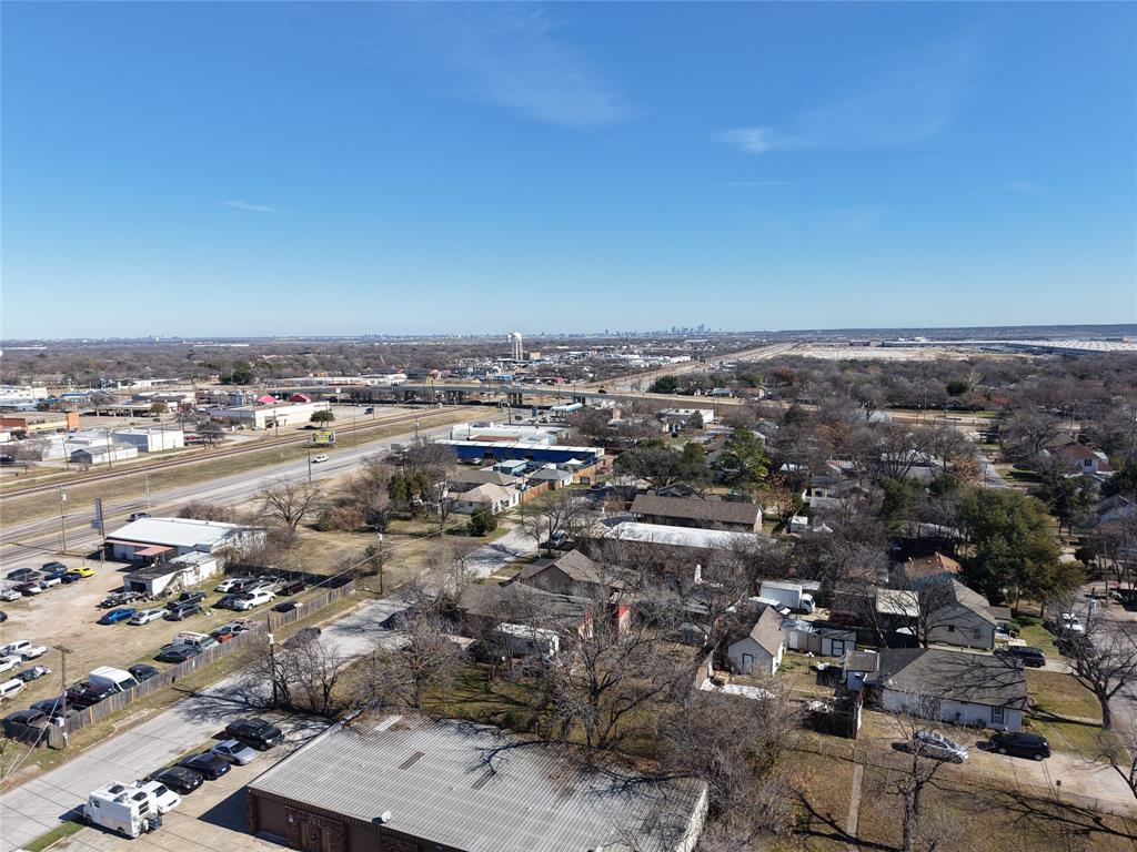 426 Dallas Street Property Photo 5