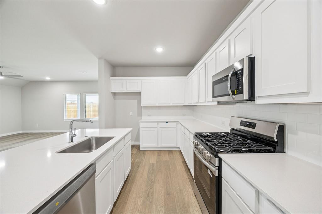 514 Regency Court Property Photo 8