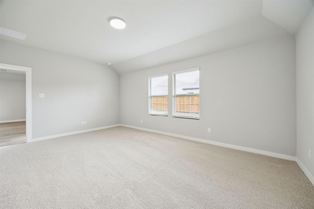 514 Regency Court Property Photo 17