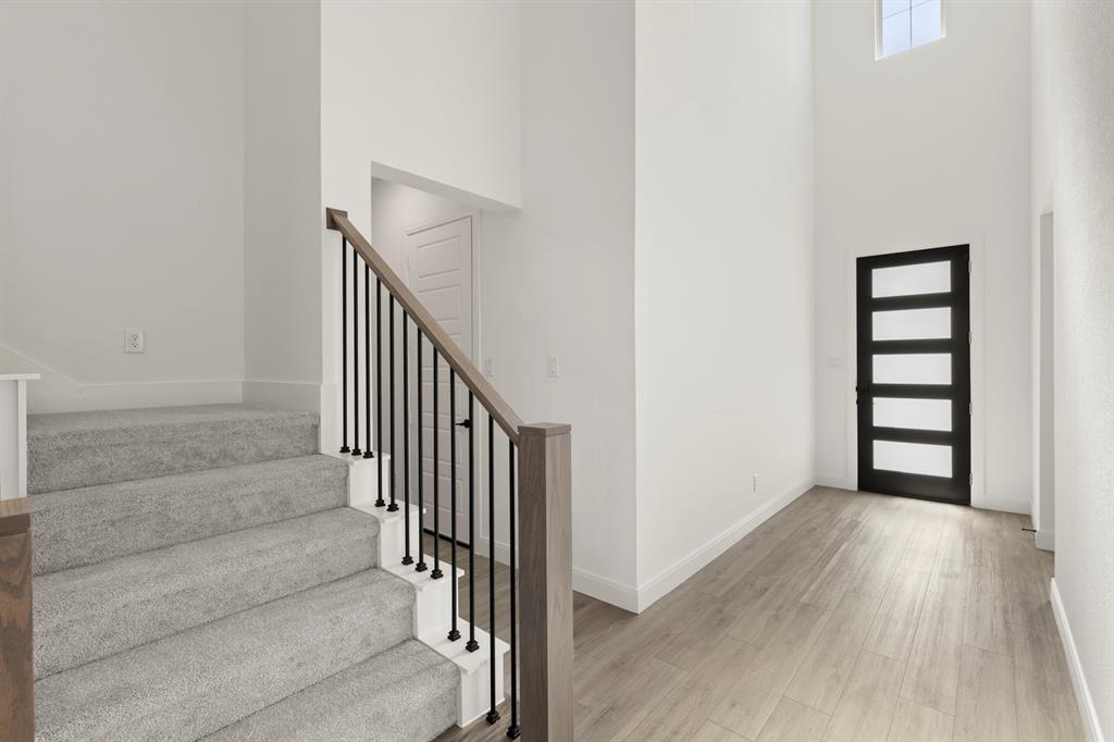 5313 Archeron Avenue Property Photo 3
