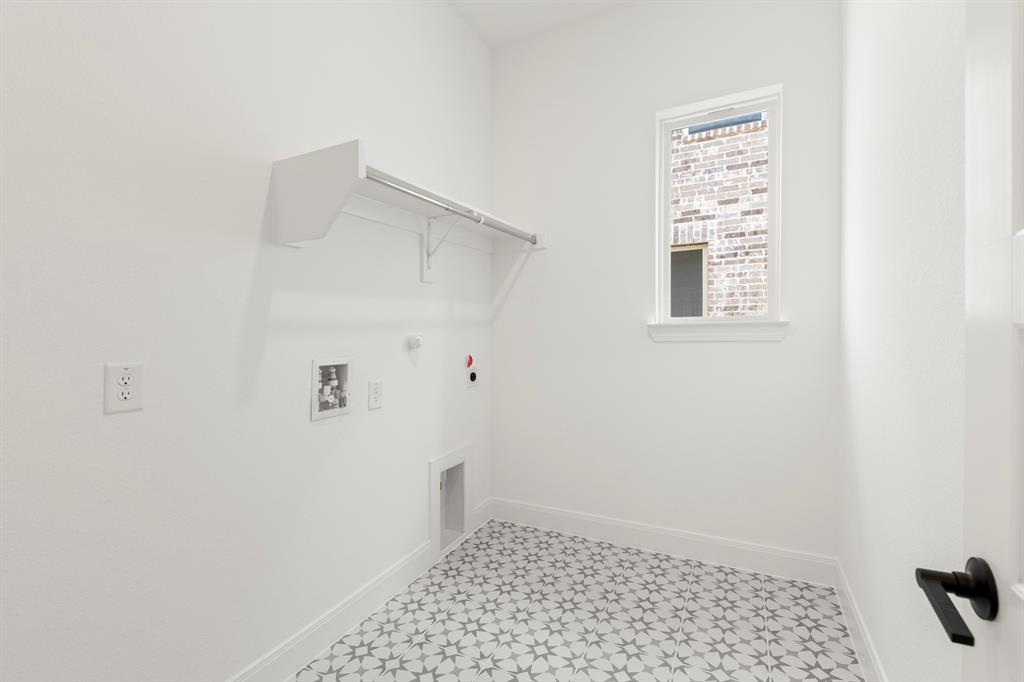 5313 Archeron Avenue Property Photo 4
