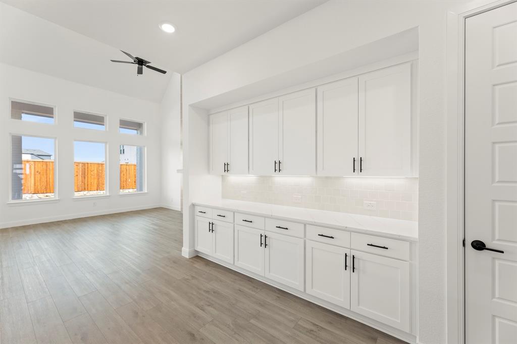 5313 Archeron Avenue Property Photo 12